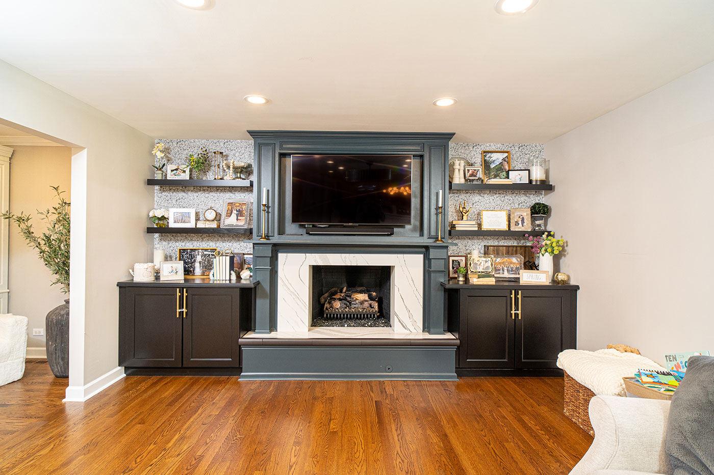 Modern remodel of Rolling Meadows home